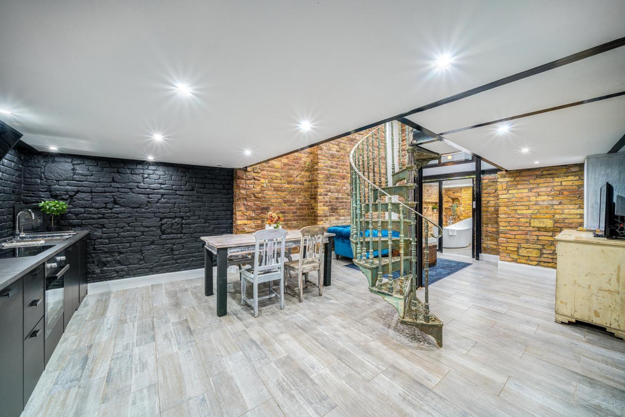 City Center Loft Haven: Modern Elegance Budapest Exterior foto