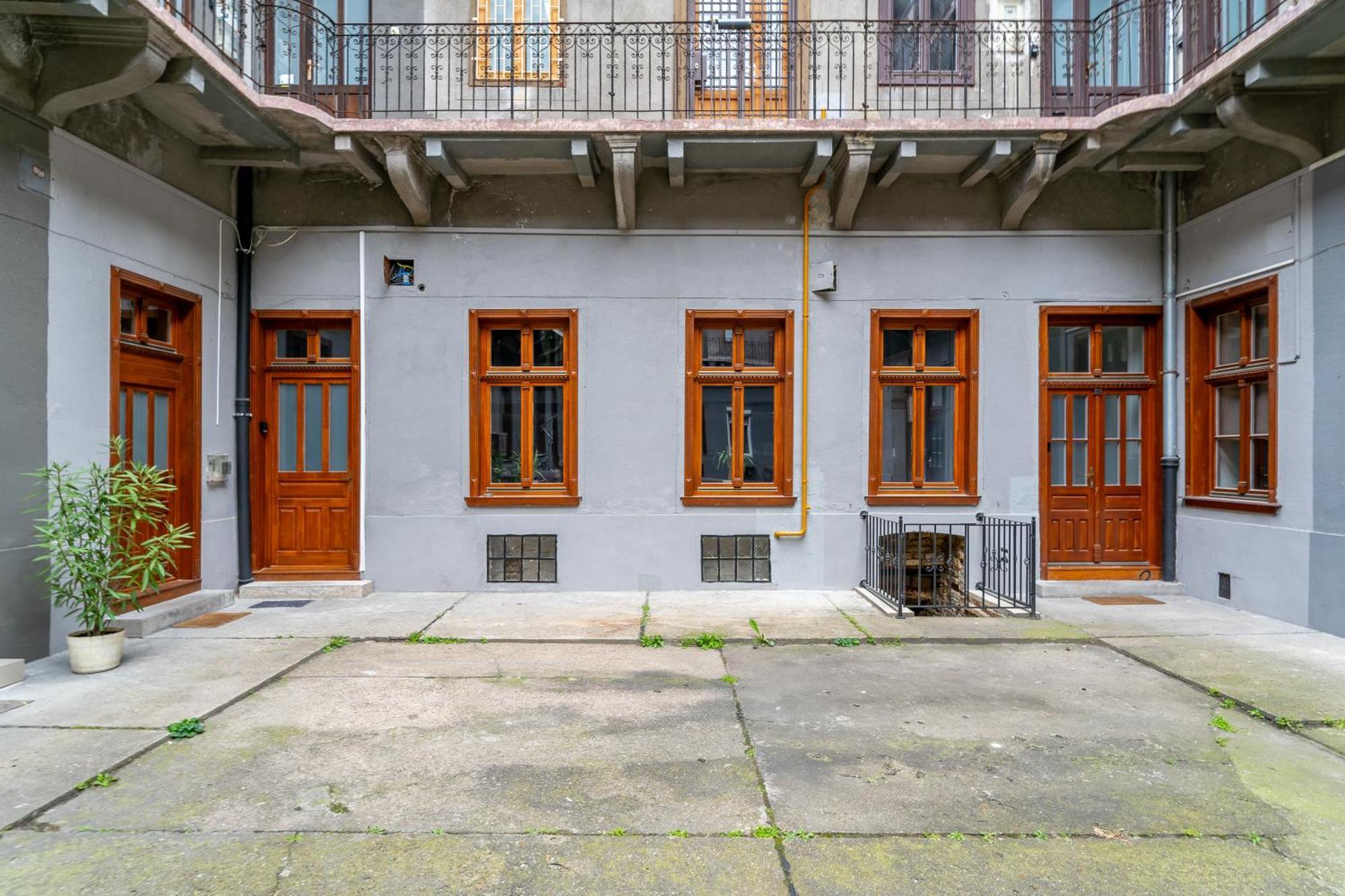 City Center Loft Haven: Modern Elegance Budapest Exterior foto